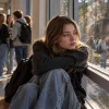 Почему девочки-подростки чаще сталкиваются с депрессией? Найдены две п…